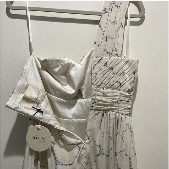 AIJEK Revolve One Shoulder 100% Silk Evening Formal Dress Size 1 - Picture 7 of 10